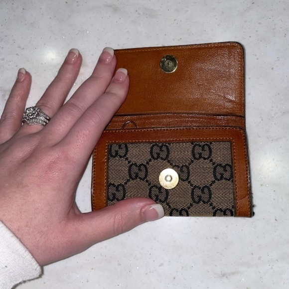 Gucci Key Holder - Picture 3 of 6